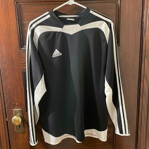 (L) Adidas soccer Jersey.